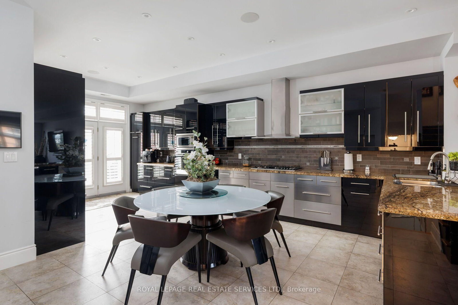 120 Bronte Road • #7 • Oakville, ON photo 6