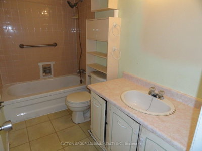 228 Royal Salisbury Way • Brampton, ON photo 8