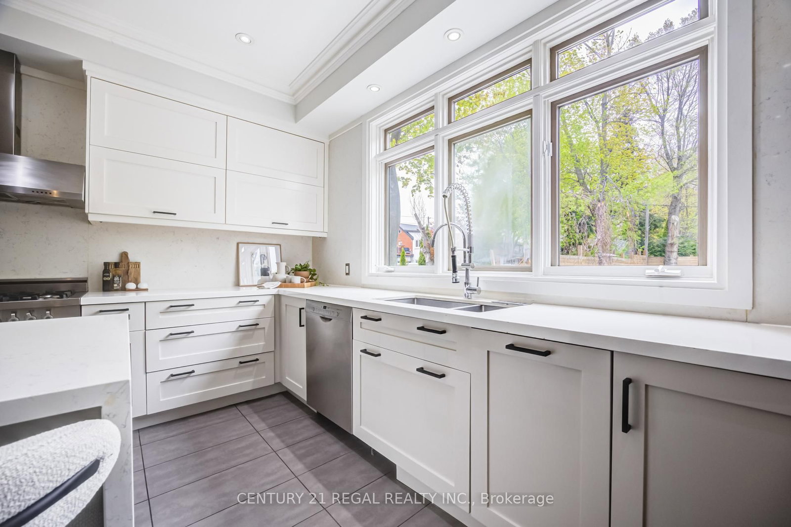 38 Mattice Road • Toronto, ON photo 11