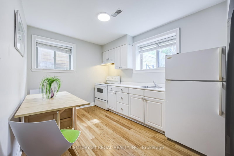 38 Mattice Toronto,ON M9A 1E6 — Photo 37