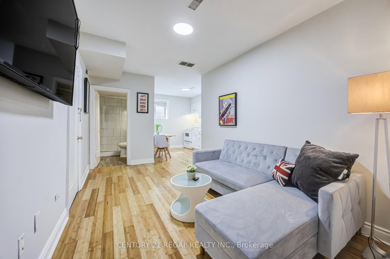 38 Mattice Toronto,ON M9A 1E6 — Photo 39