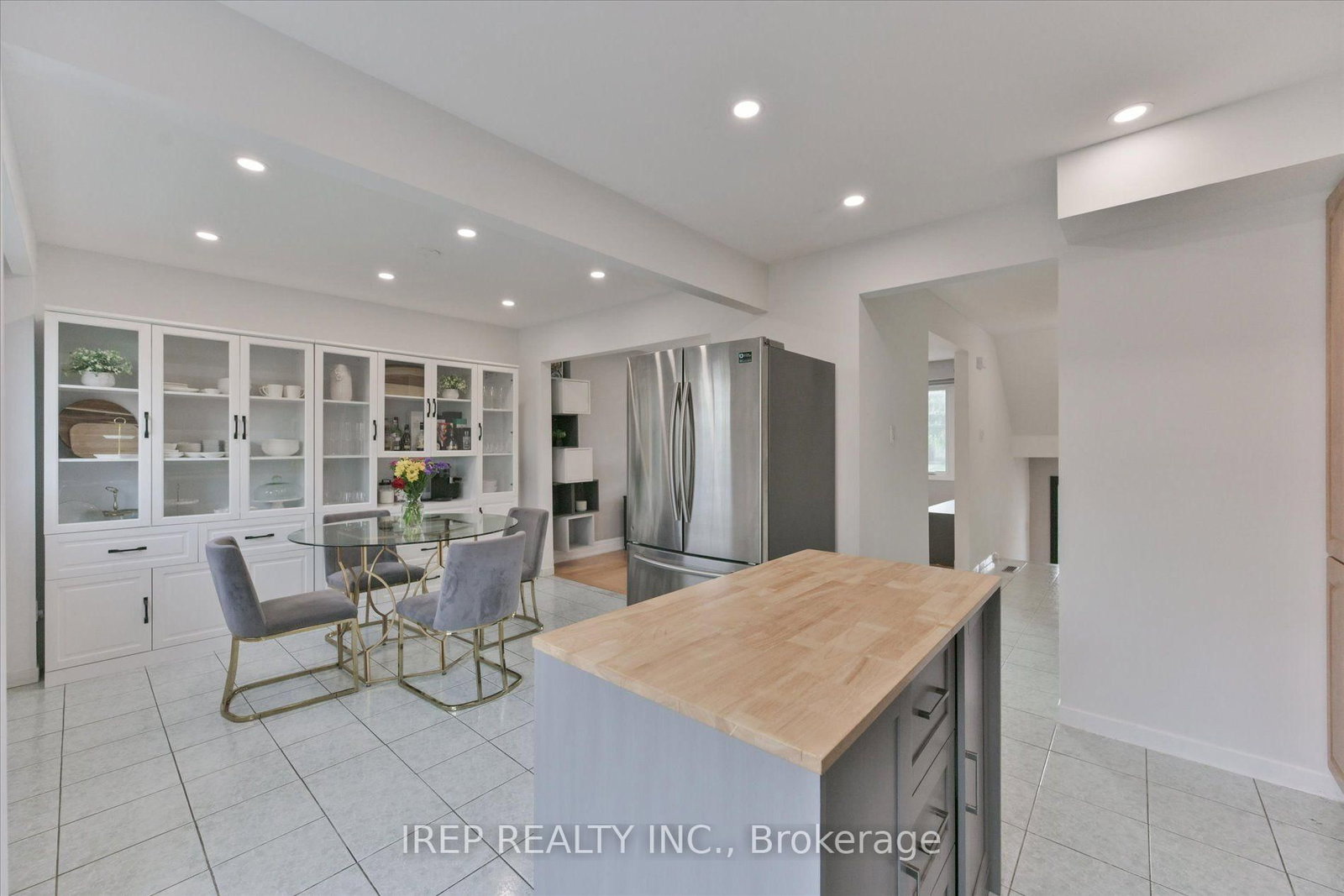 1055 Shawnmarr Road • #43 • Mississauga, ON photo 11