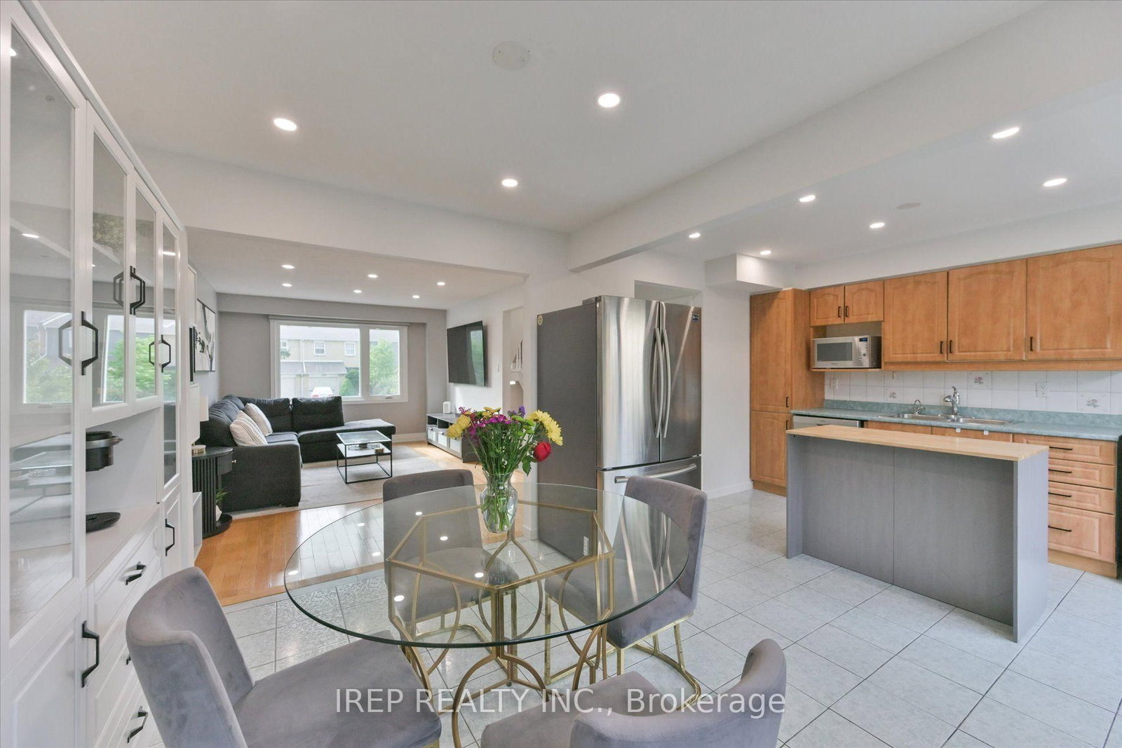 1055 Shawnmarr Road • #43 • Mississauga, ON photo 17
