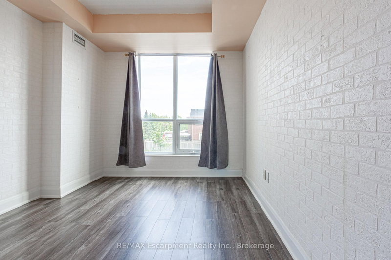 2470 Prince Michael Oakville,ON L6H 0G9 — Photo 10