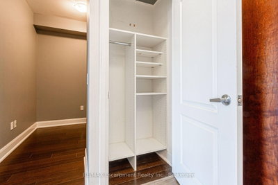 2470 Prince Michael Oakville,ON L6H 0G9 — Photo 15