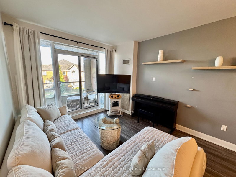 2470 Prince Michael Oakville,ON L6H 0G9 — Photo 9