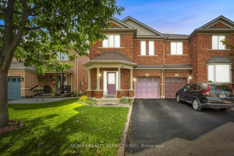 4 Farthingale Crescent