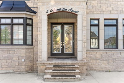 5 Anatolia Street • Brampton, ON photo 3