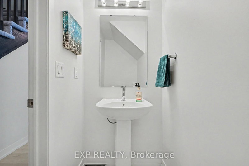 3425 Ridgeway Mississauga,ON L5L 0B9 — Photo 12