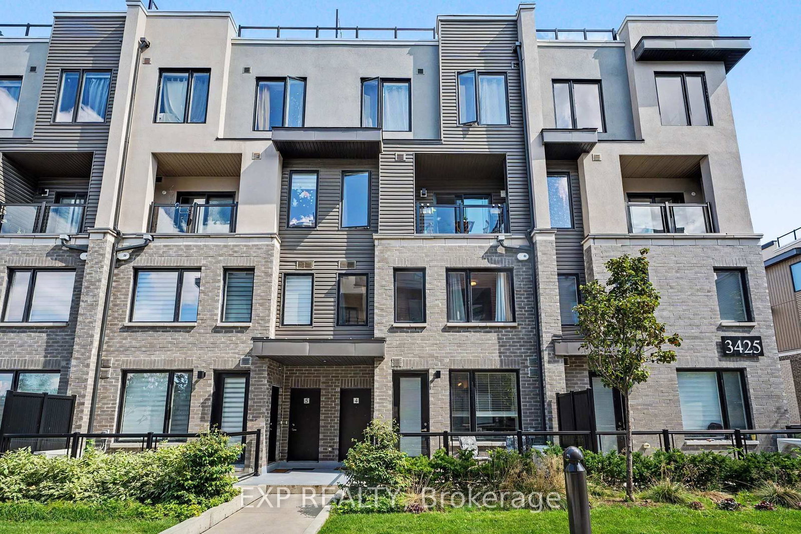 3425 Ridgeway Drive • #3 • Mississauga, ON photo 2