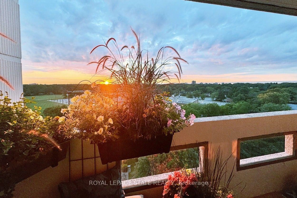 5080 Pinedale Avenue • #1002 • Burlington, ON photo 24