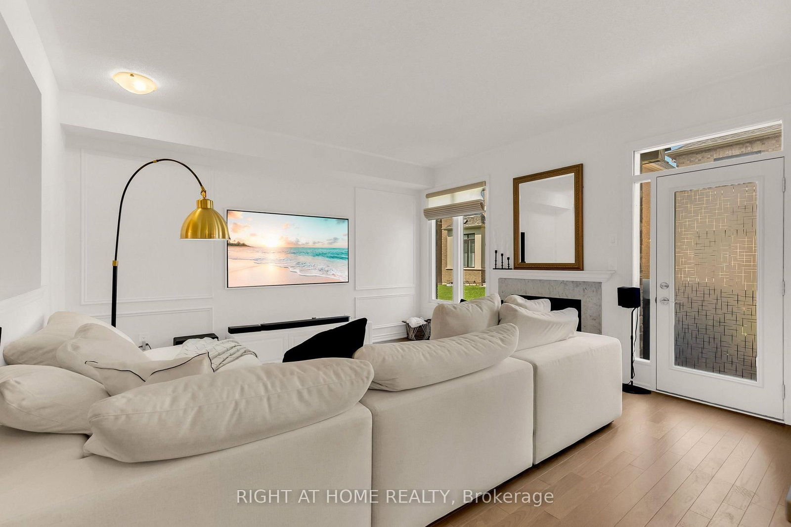 1544 Buttercup Court • Milton, ON photo 11