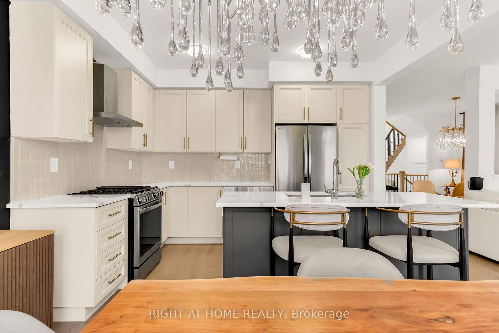 1544 Buttercup Court • Milton, ON photo 18