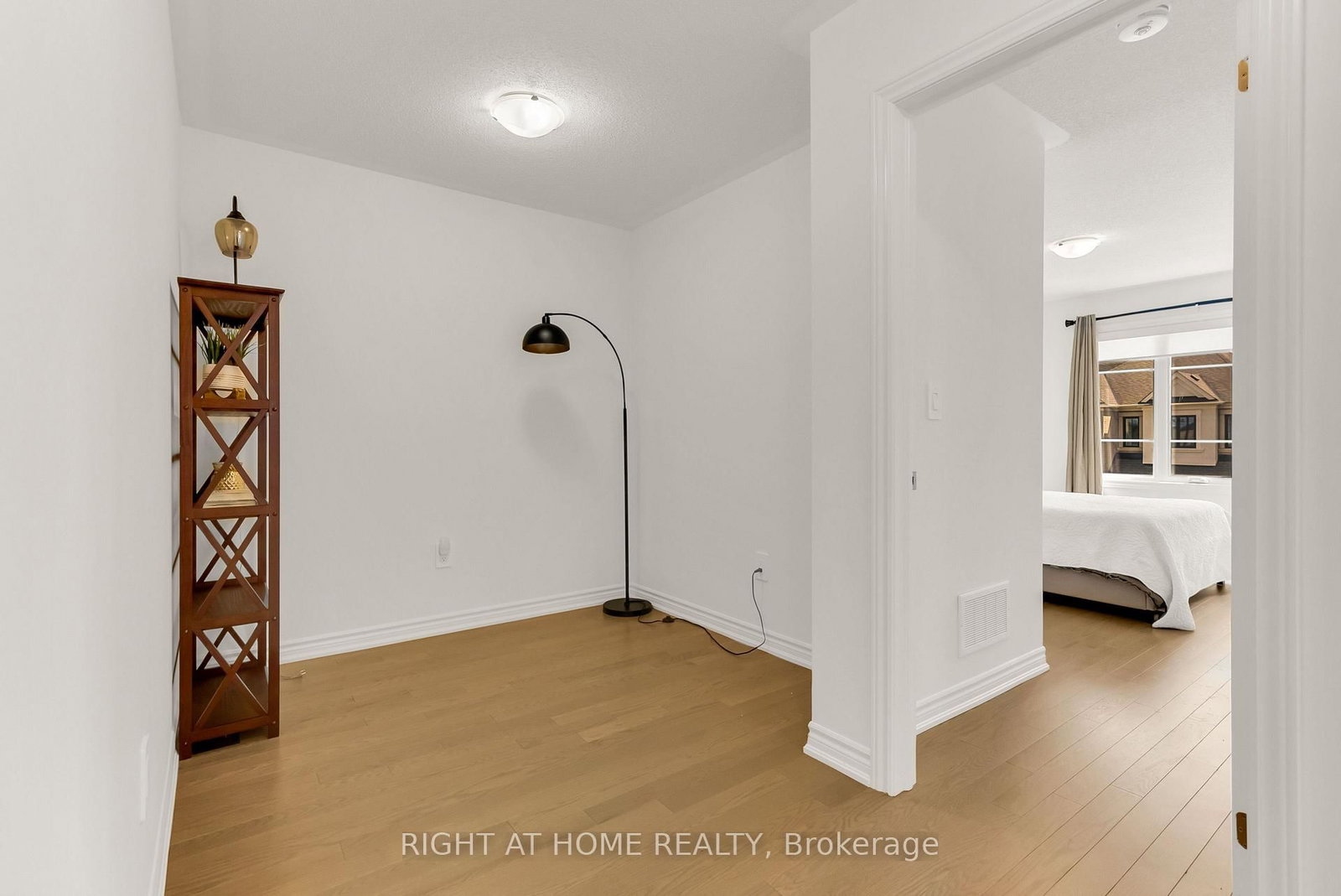 1544 Buttercup Court • Milton, ON photo 33