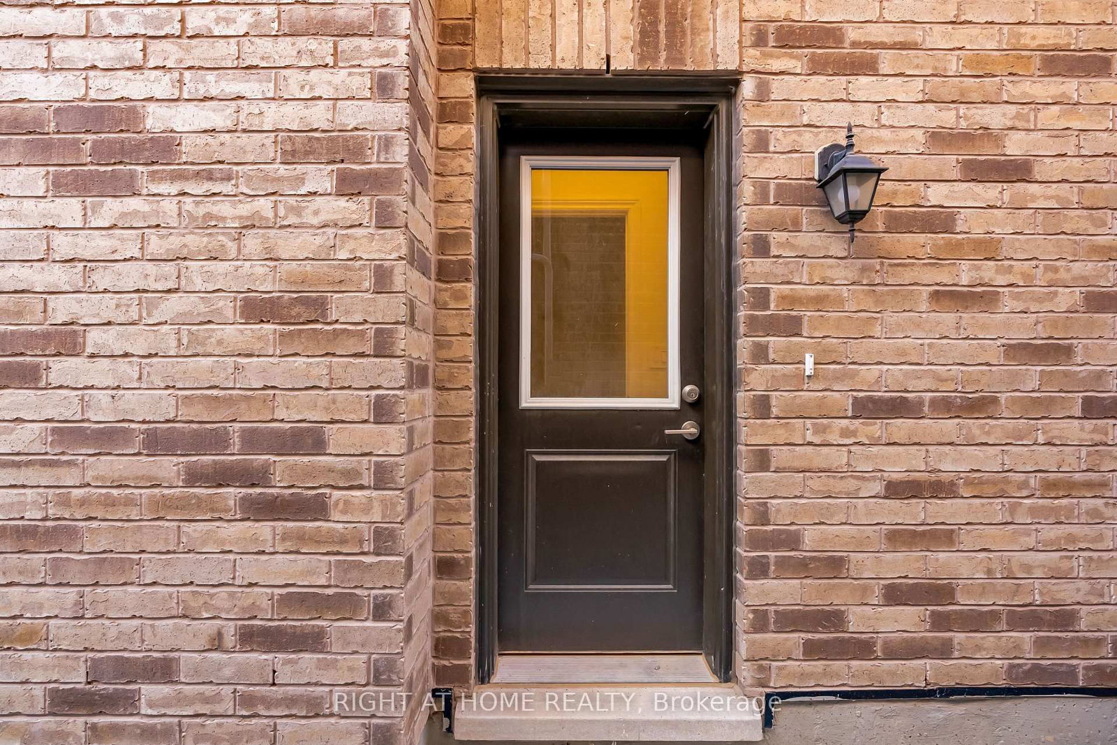 1544 Buttercup Court • Milton, ON photo 48