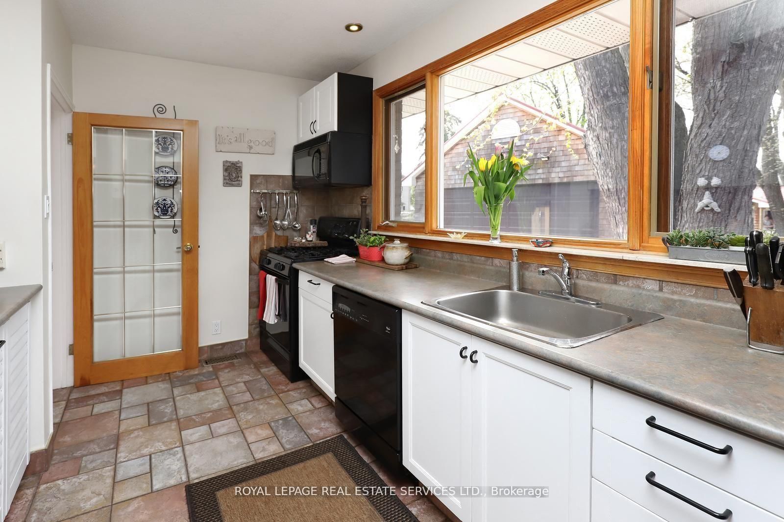 167 Oliver Place • Oakville, ON photo 12