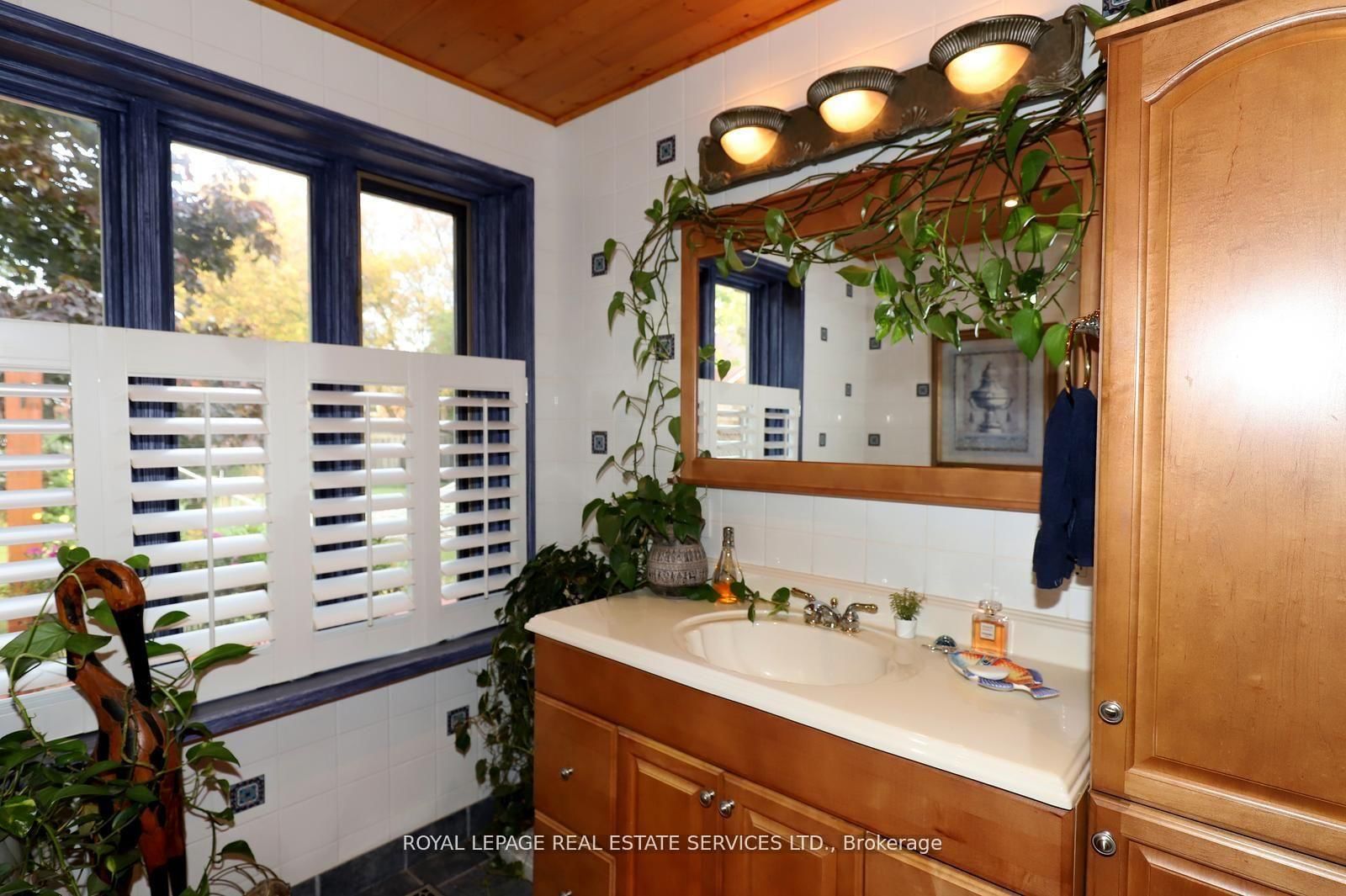 167 Oliver Place • Oakville, ON photo 16