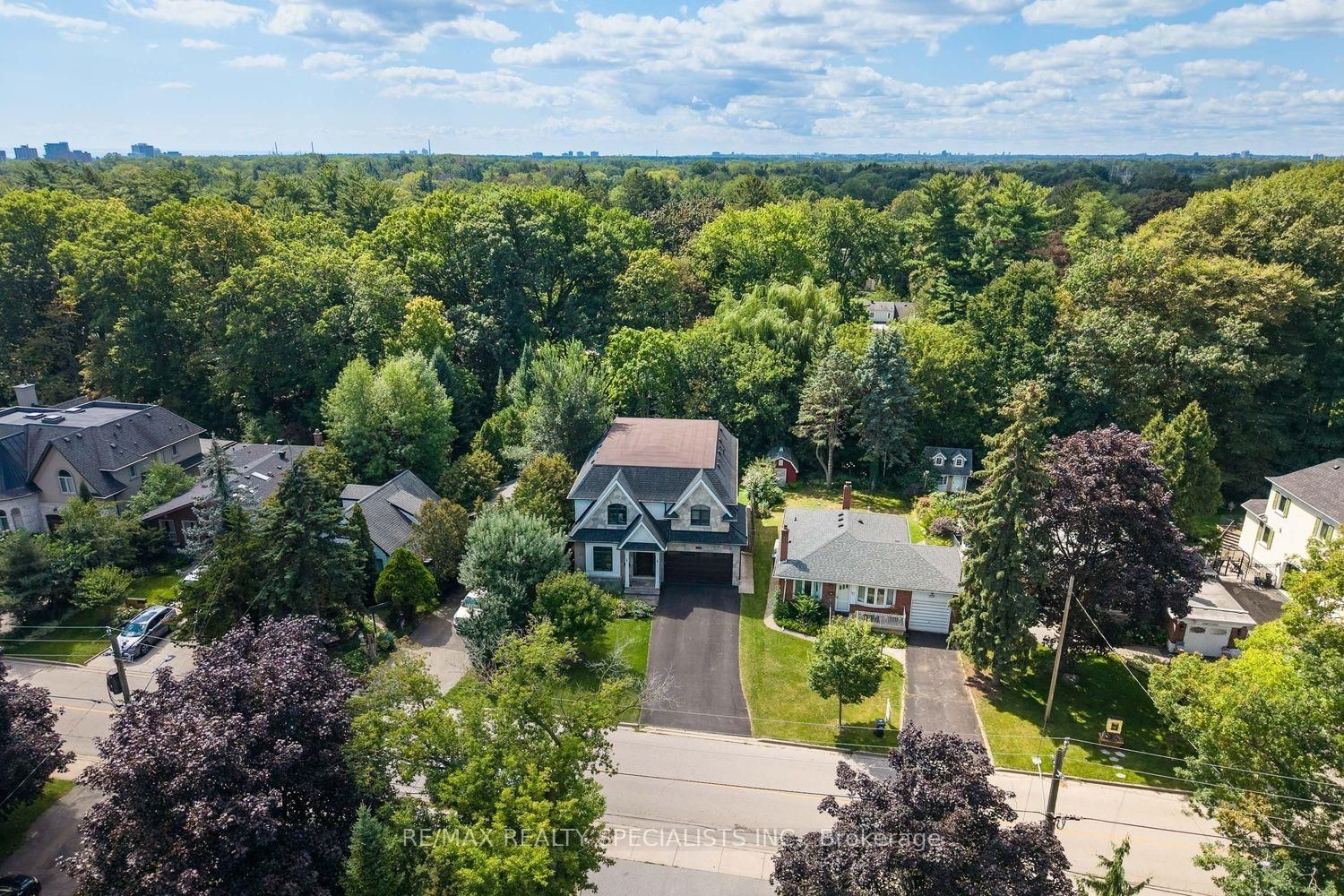 1534 Trotwood Avenue • Mississauga, ON photo 39
