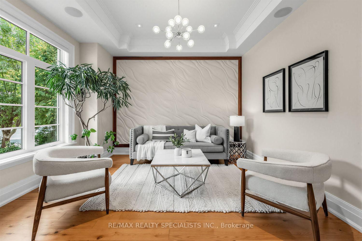 1534 Trotwood Avenue • Mississauga, ON photo 4
