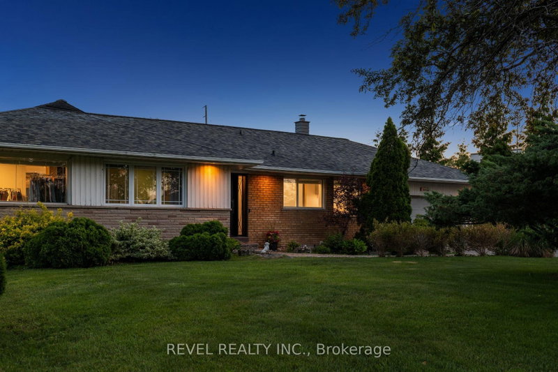 1648 Crediton Parkway