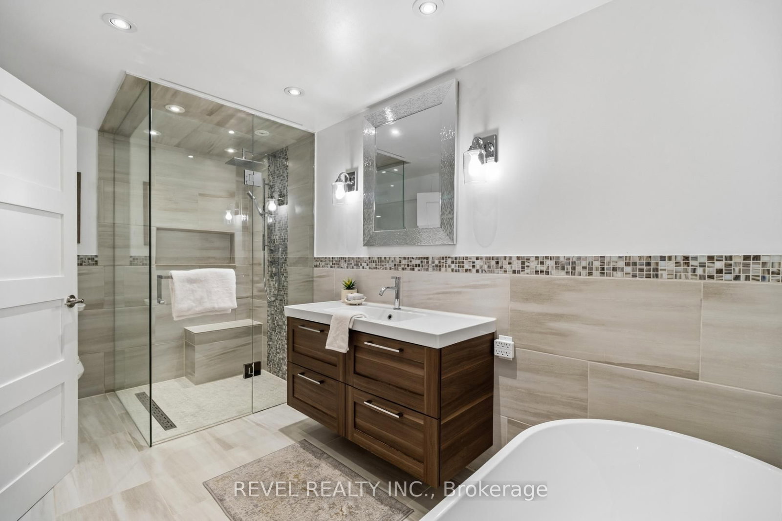 1648 Crediton Parkway • Mississauga, ON photo 28