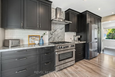 1648 Crediton Parkway • Mississauga, ON photo 6