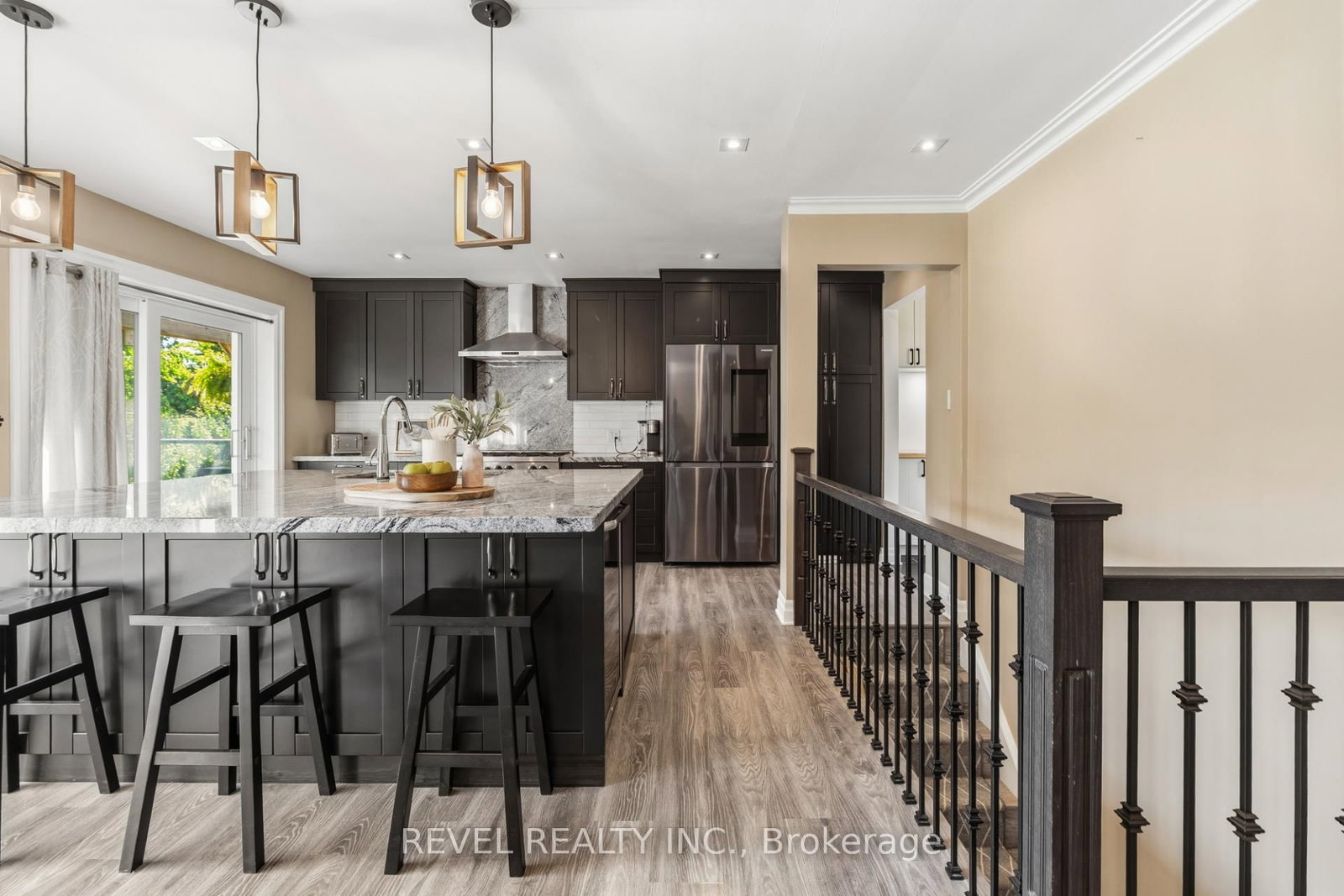 1648 Crediton Parkway • Mississauga, ON photo 8