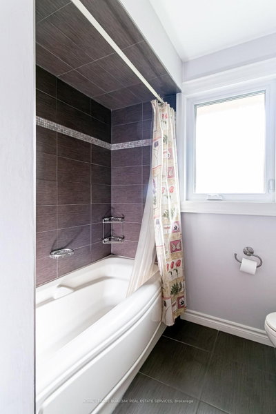 1820 Shady Creek Mississauga,ON L5L 3W2 — Photo 27