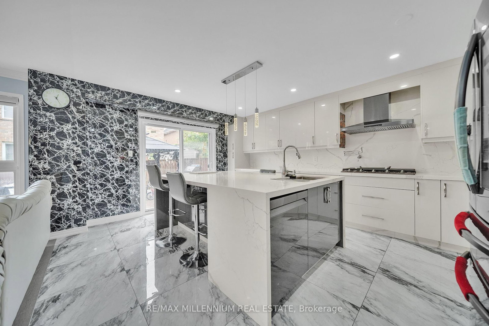 54 Buick Boulevard • Brampton, ON photo 12