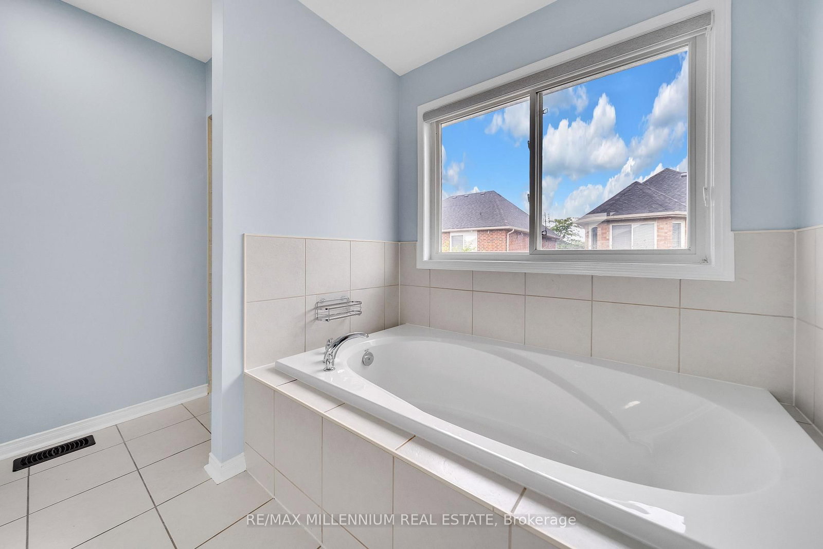 54 Buick Boulevard • Brampton, ON photo 26