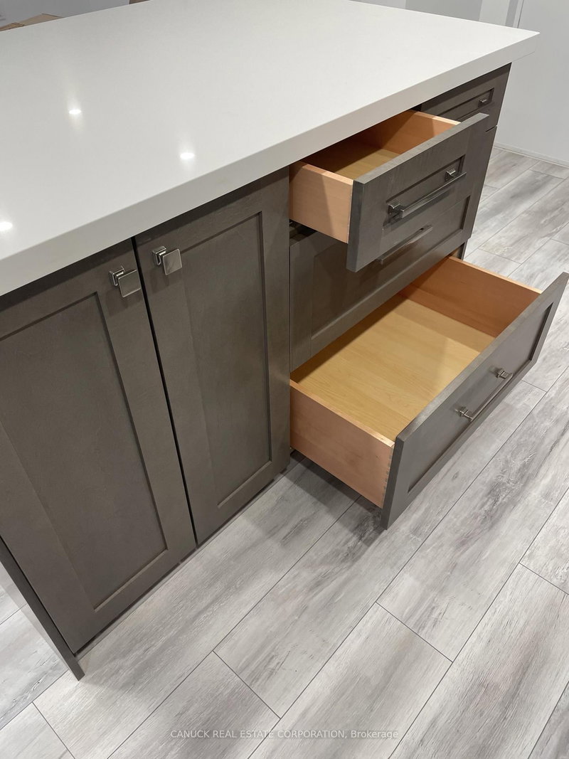 Lower Unit - 11 Navenby Crescent