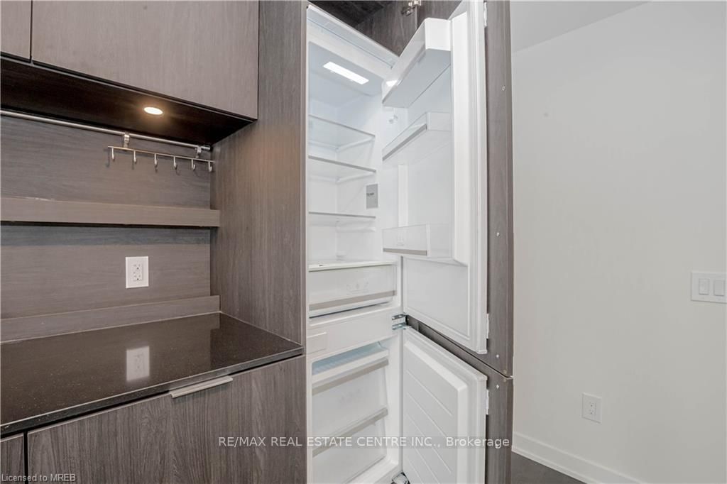 310-28 Ann St, Mississauga, view 24