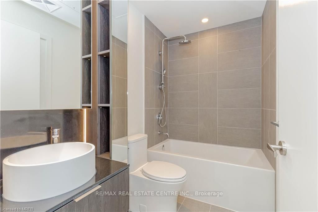 310-28 Ann St, Mississauga, view 32