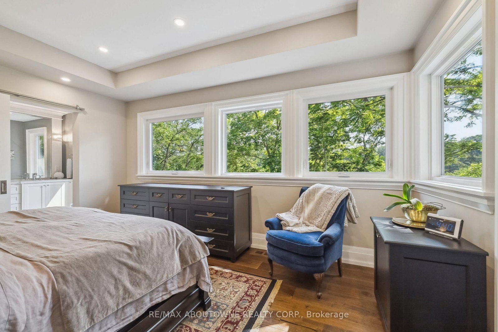382 Trafalgar Road • Oakville, ON photo 21