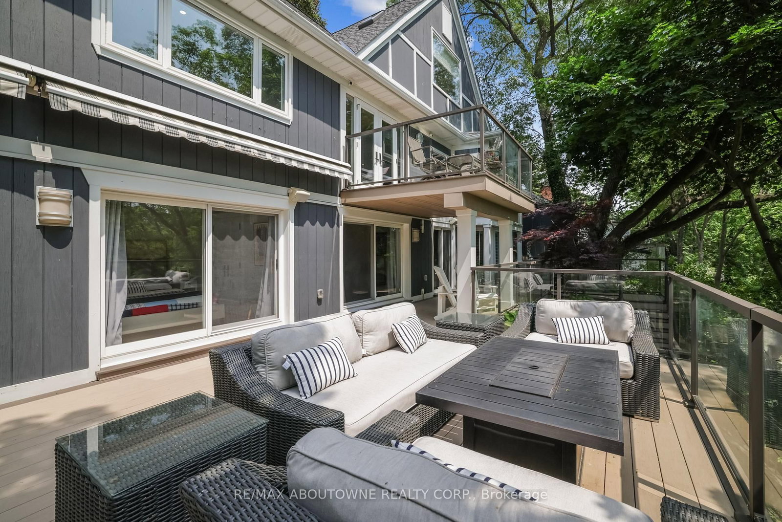 382 Trafalgar Road • Oakville, ON photo 31