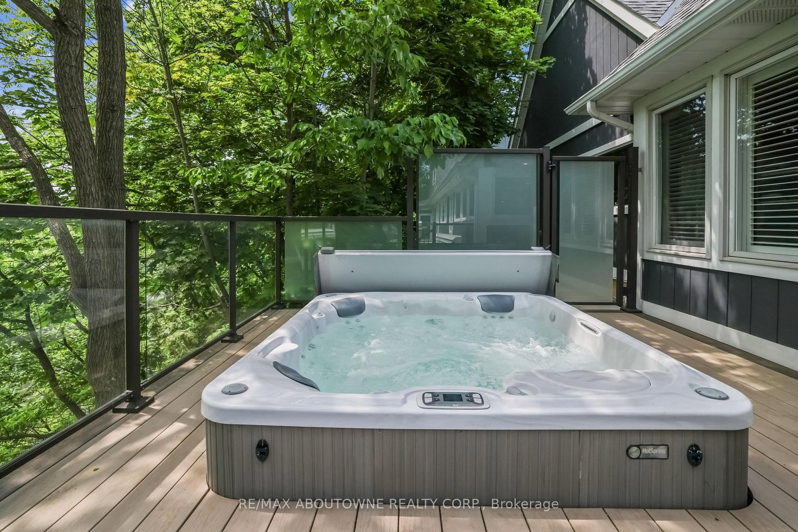 382 Trafalgar Road • Oakville, ON photo 37