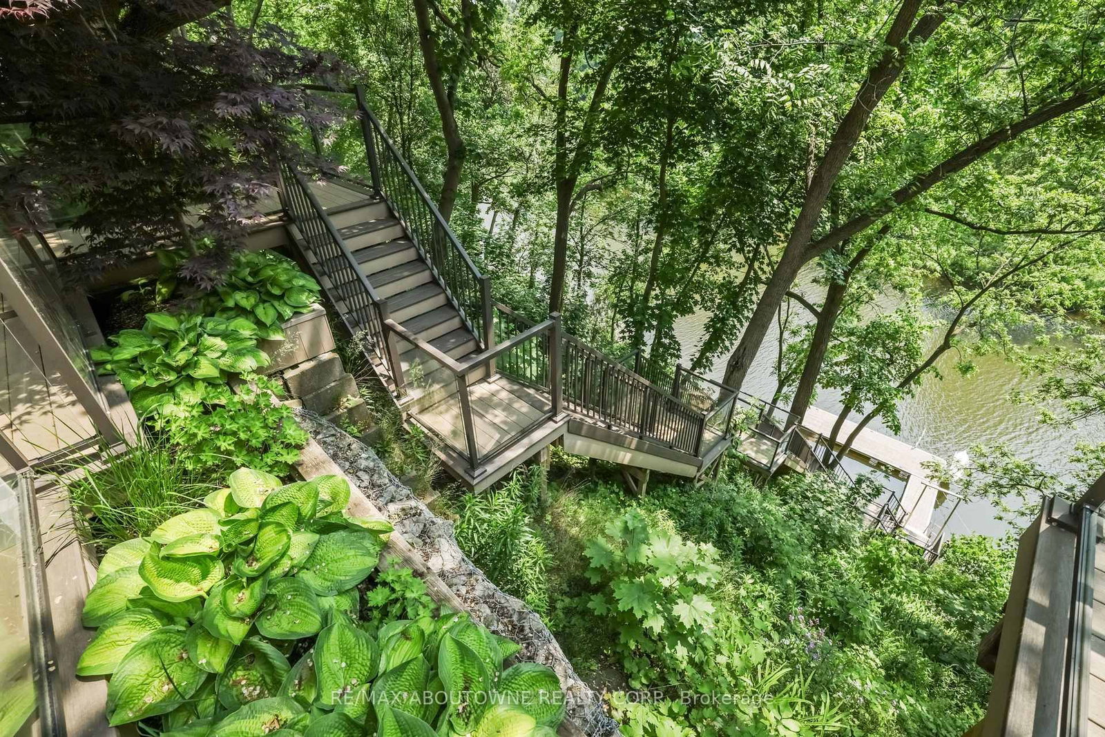 382 Trafalgar Road • Oakville, ON photo 41