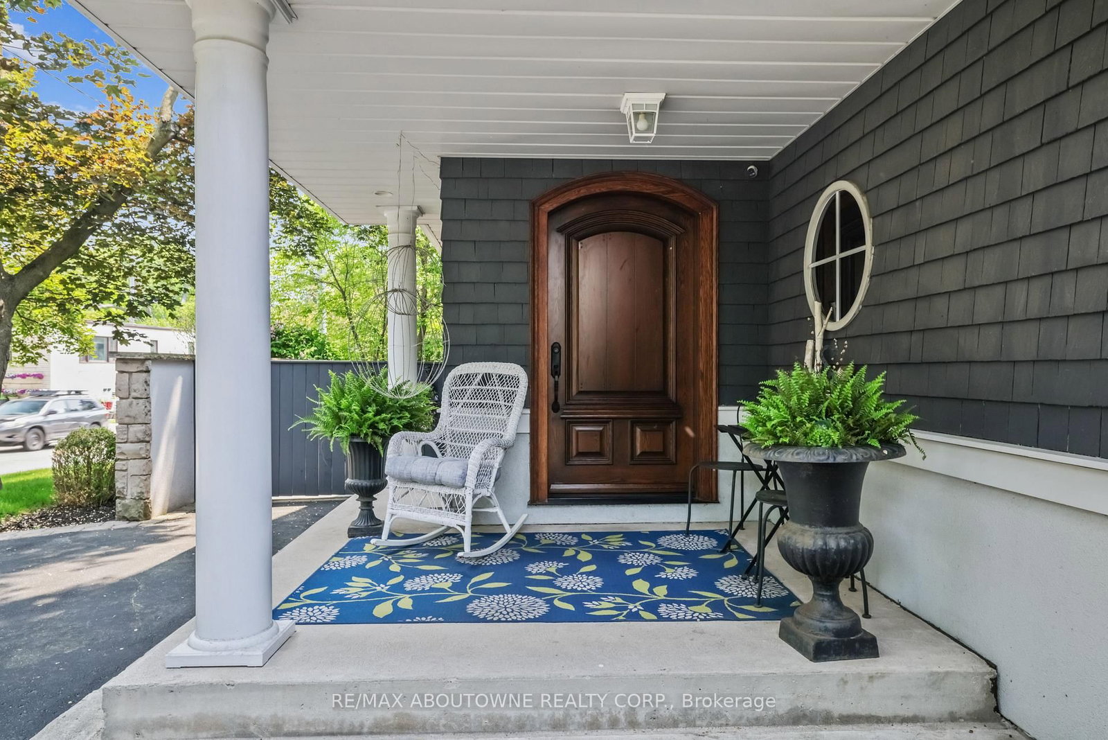 382 Trafalgar Road • Oakville, ON photo 6