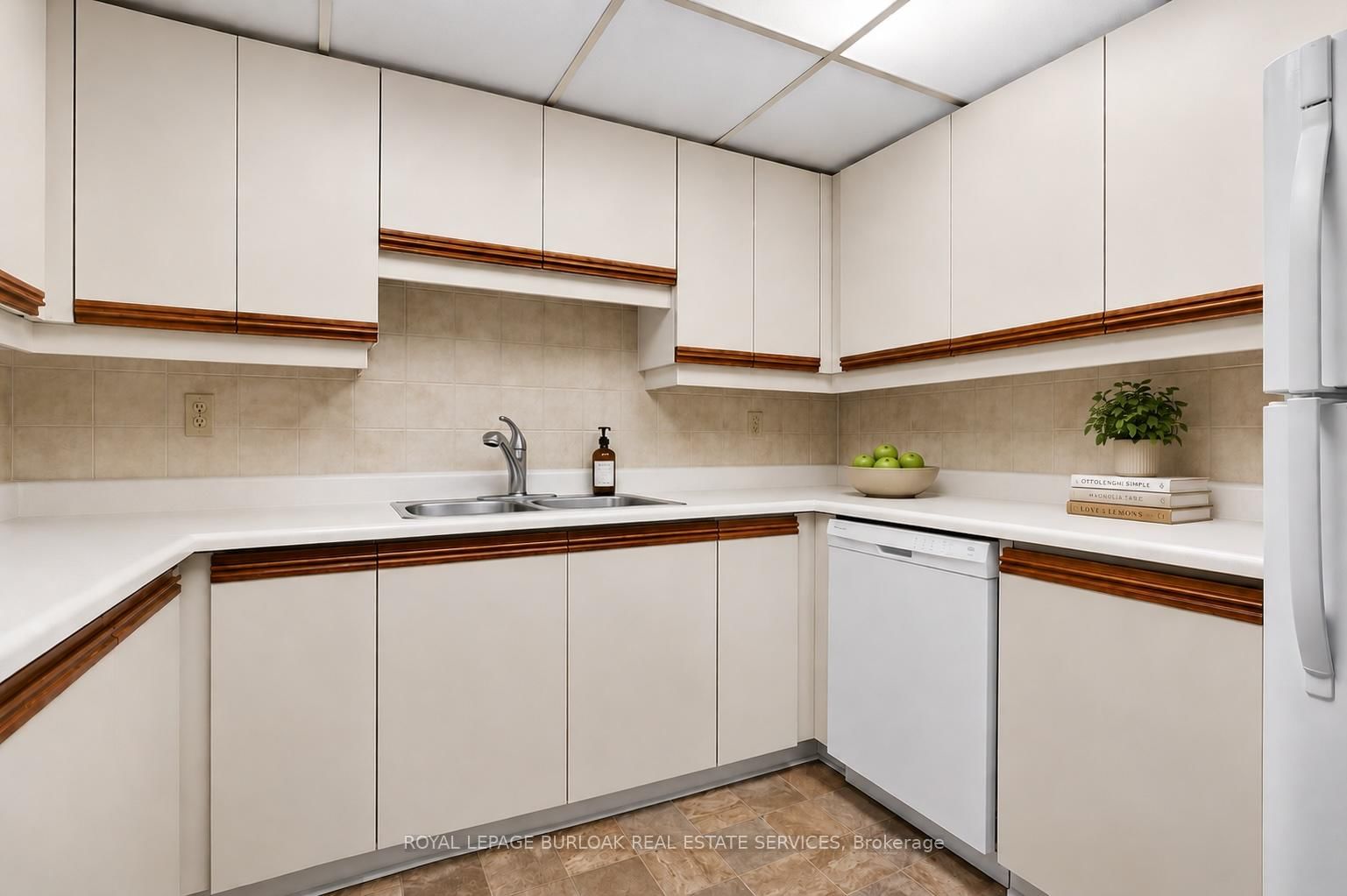 1225 North Shore Boulevard E • #710 • Burlington, ON photo 13