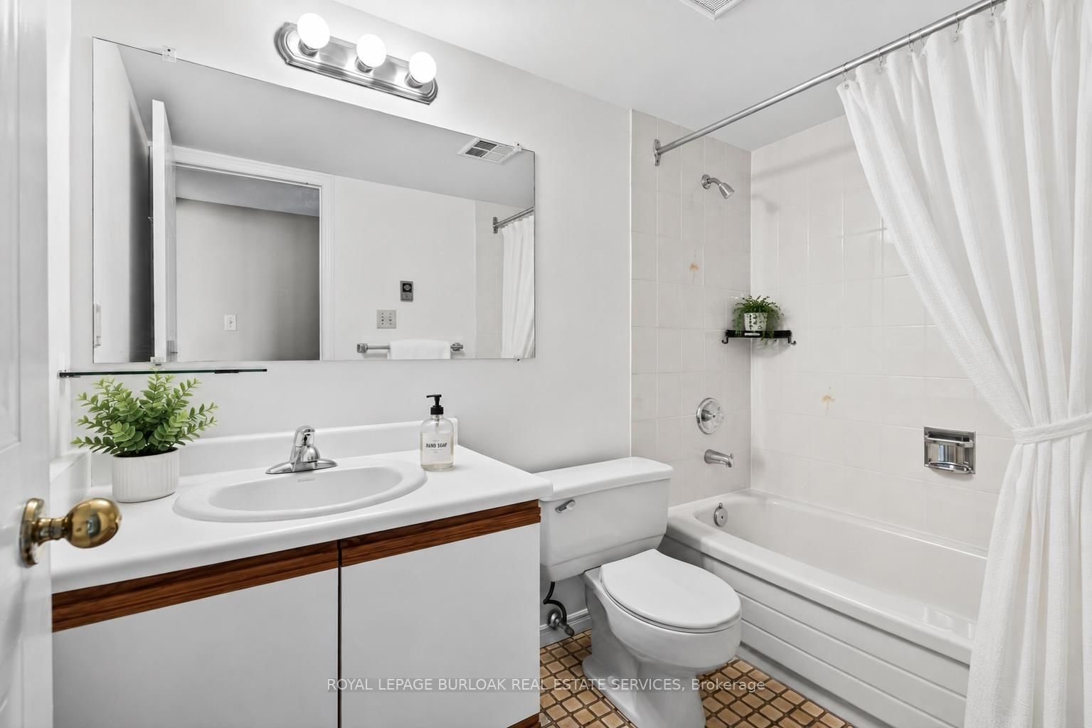 1225 North Shore Boulevard E • #710 • Burlington, ON photo 22