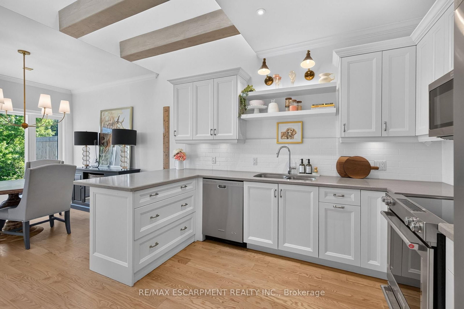112 Fairwood Place W • Burlington, ON photo 18