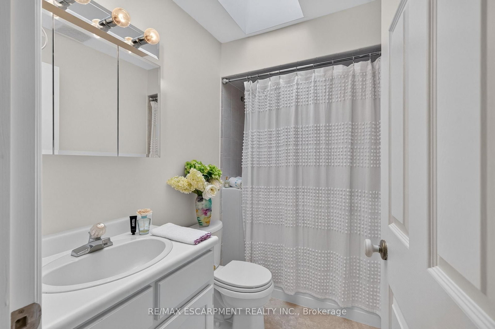 112 Fairwood Place W • Burlington, ON photo 38