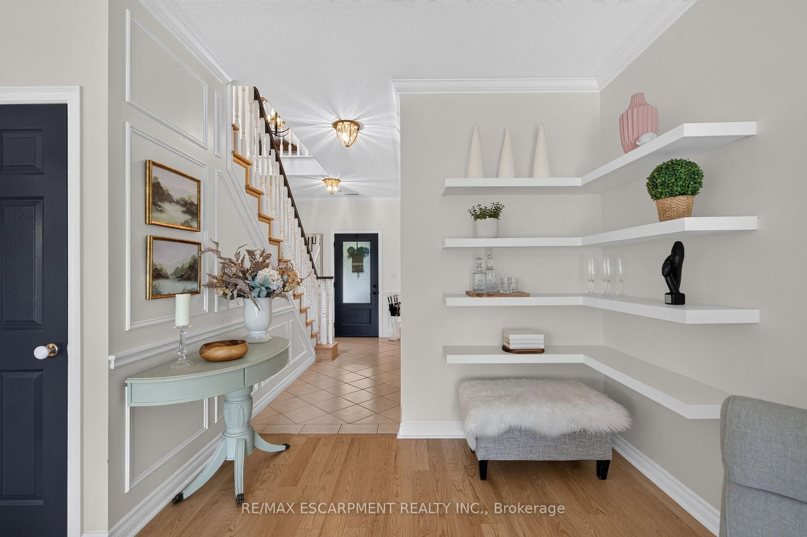 112 Fairwood Place W • Burlington, ON photo 7
