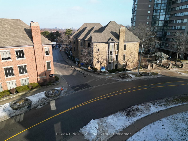 4255 Sherwoodtowne Boulevard Unit 200