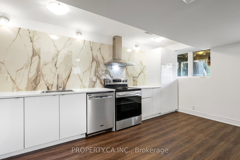 2 - 121 Melrose Street