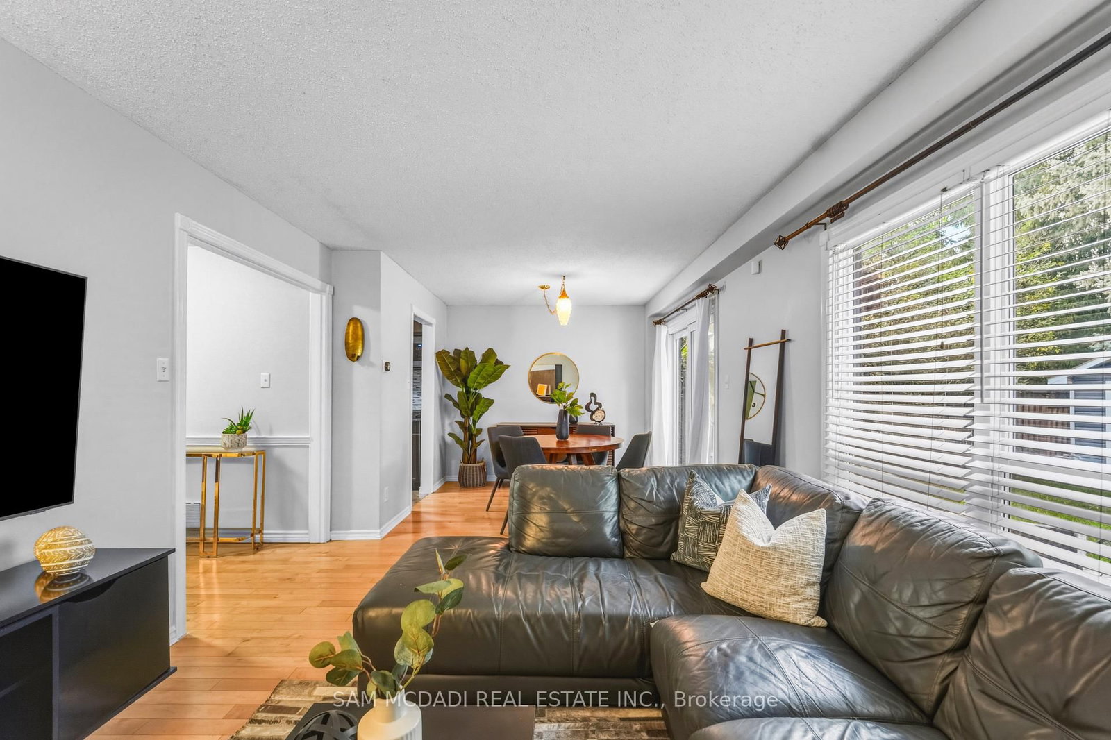 6954 Cadiz Crescent • Mississauga, ON photo 10