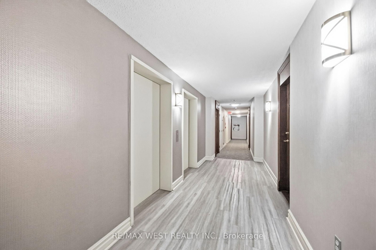 15 Michael Power Place • #809 • Toronto, ON photo 5