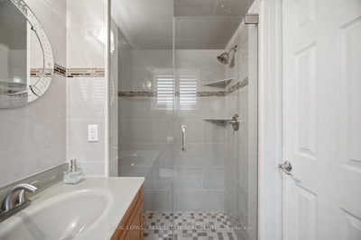 4107 Wilcox Mississauga,ON L4Z 1B8 — Photo 36