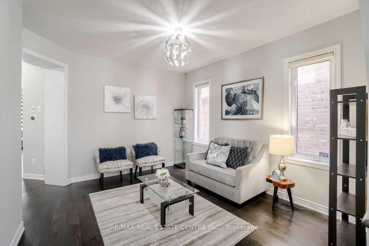 11 Ingleside Road • Brampton, ON photo 5