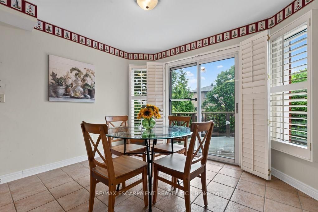 1141 Lockhart Road • Burlington, ON photo 14